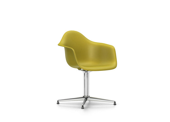 Eames Plastic Armchair RE DAL