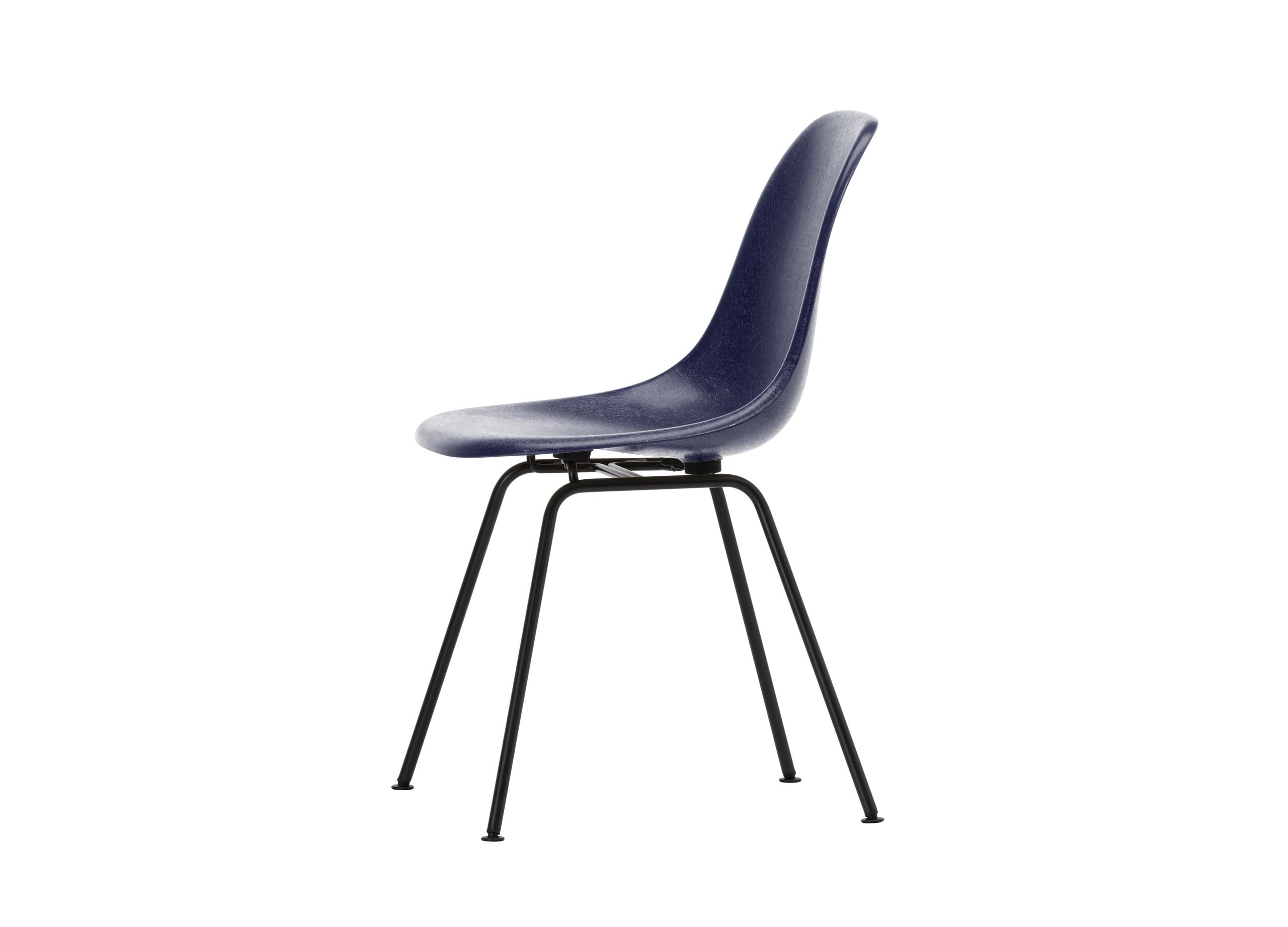 Eames Fiberglass Chair DSX