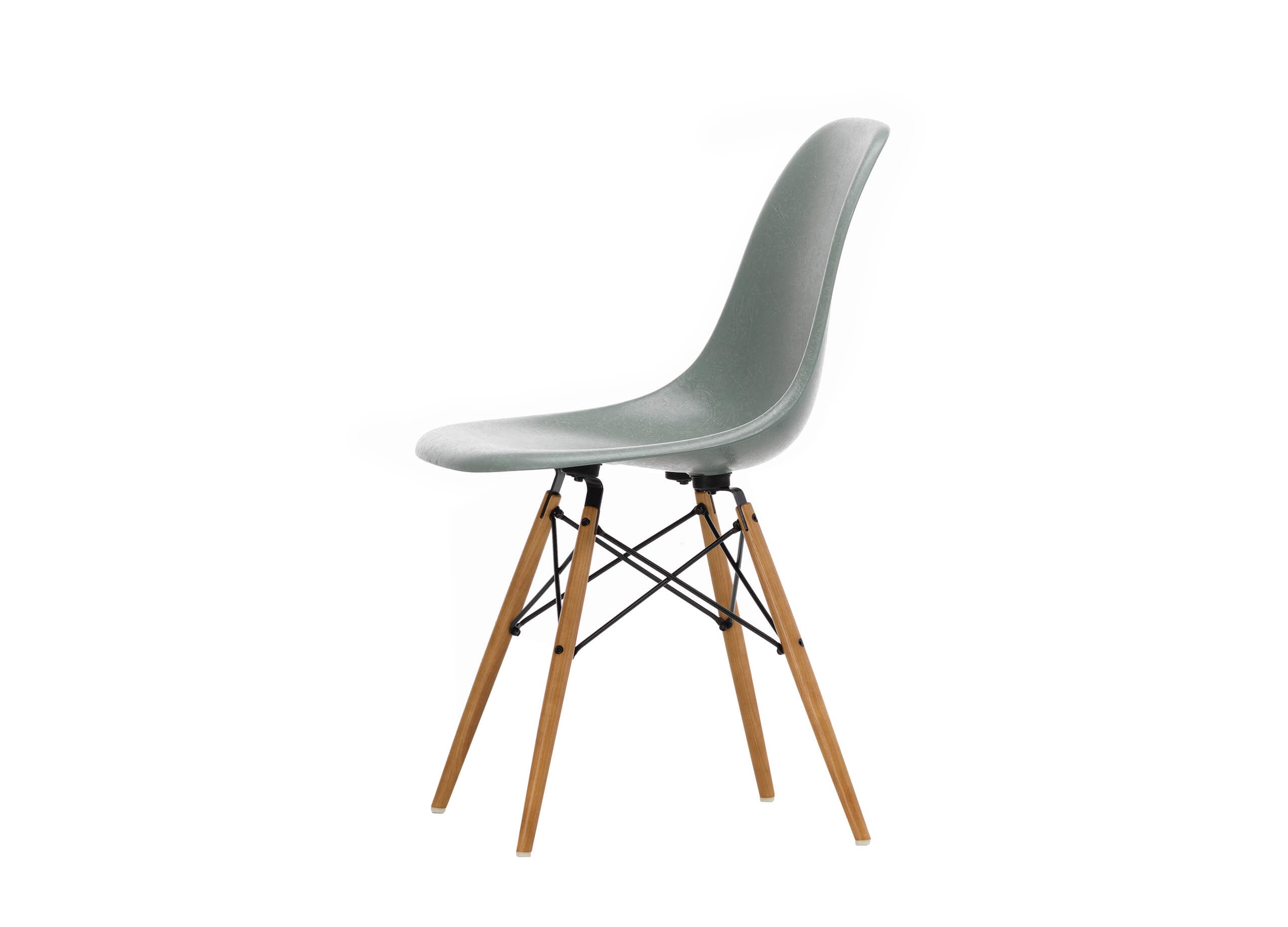 Eames Fiberglass Chair DSW