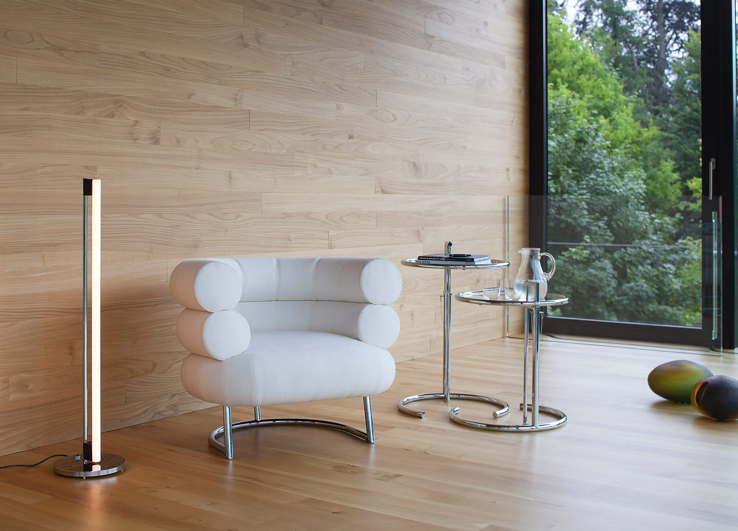 Adjustable Table E1027