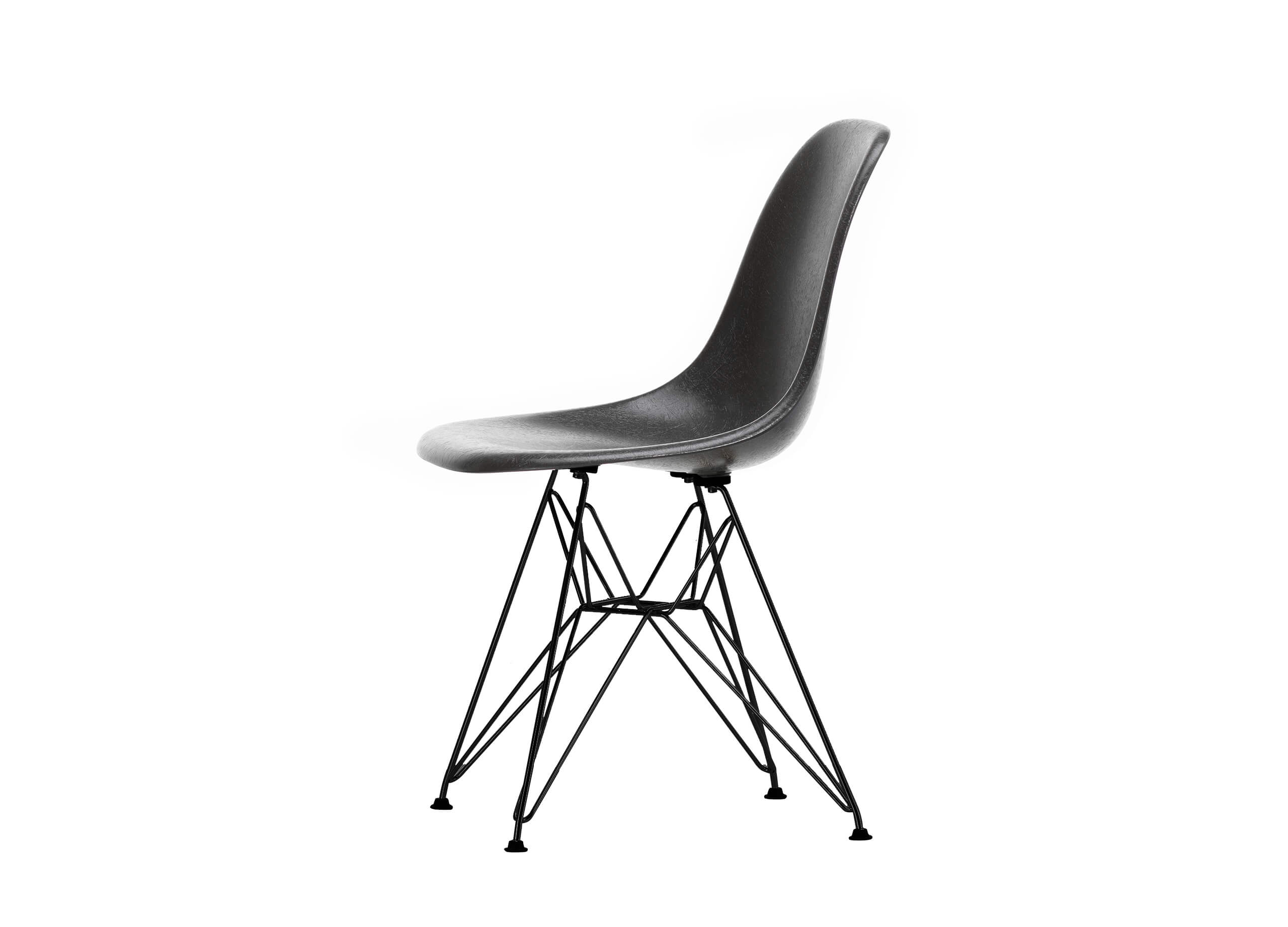 Eames Fiberglass Chair DSR