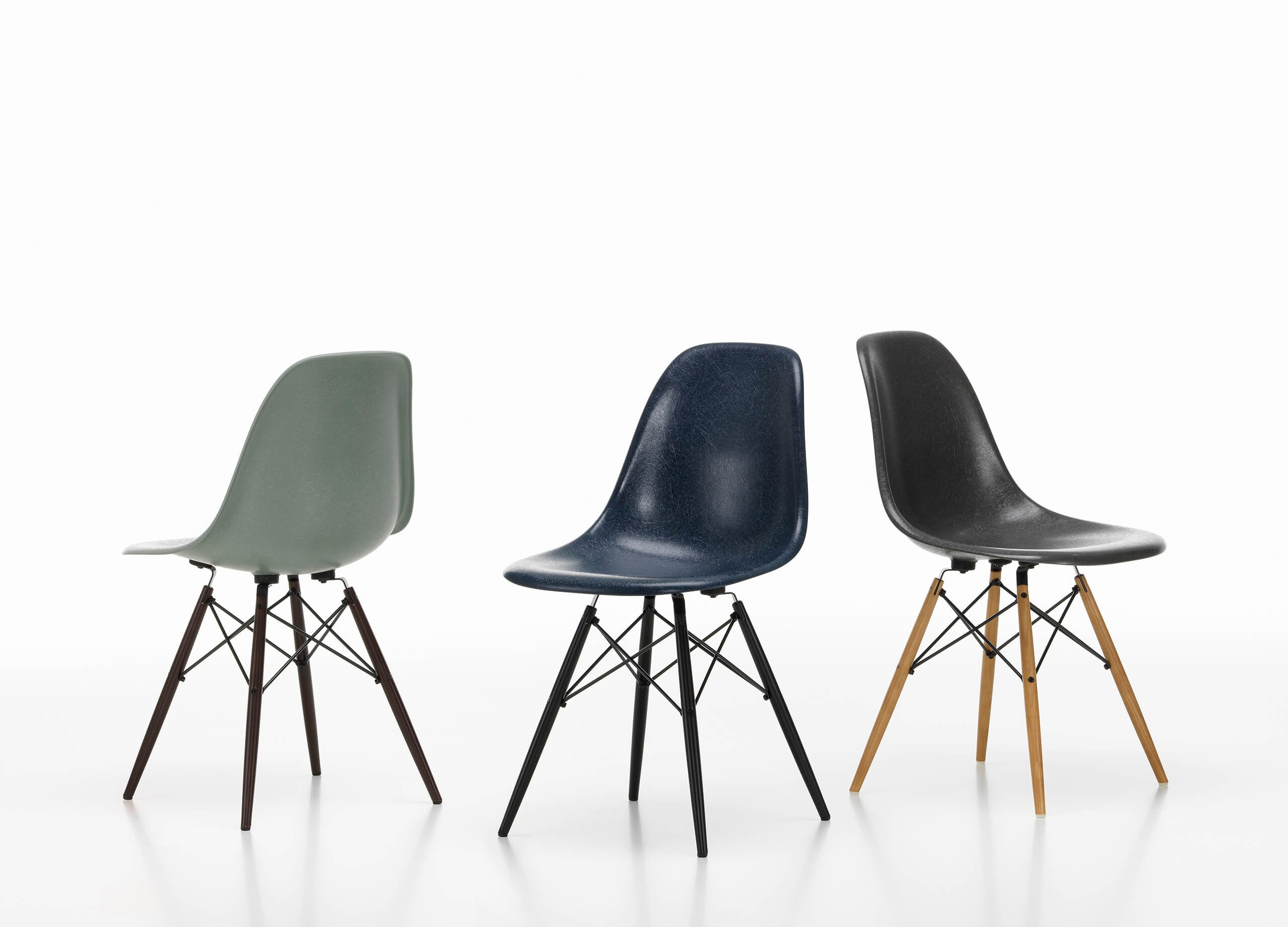 Eames Fiberglass Chair DSW
