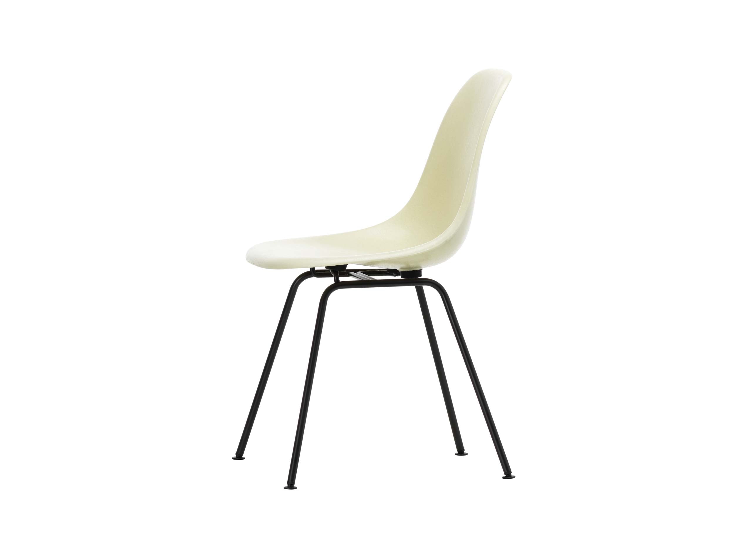 Eames Fiberglass Chair DSX