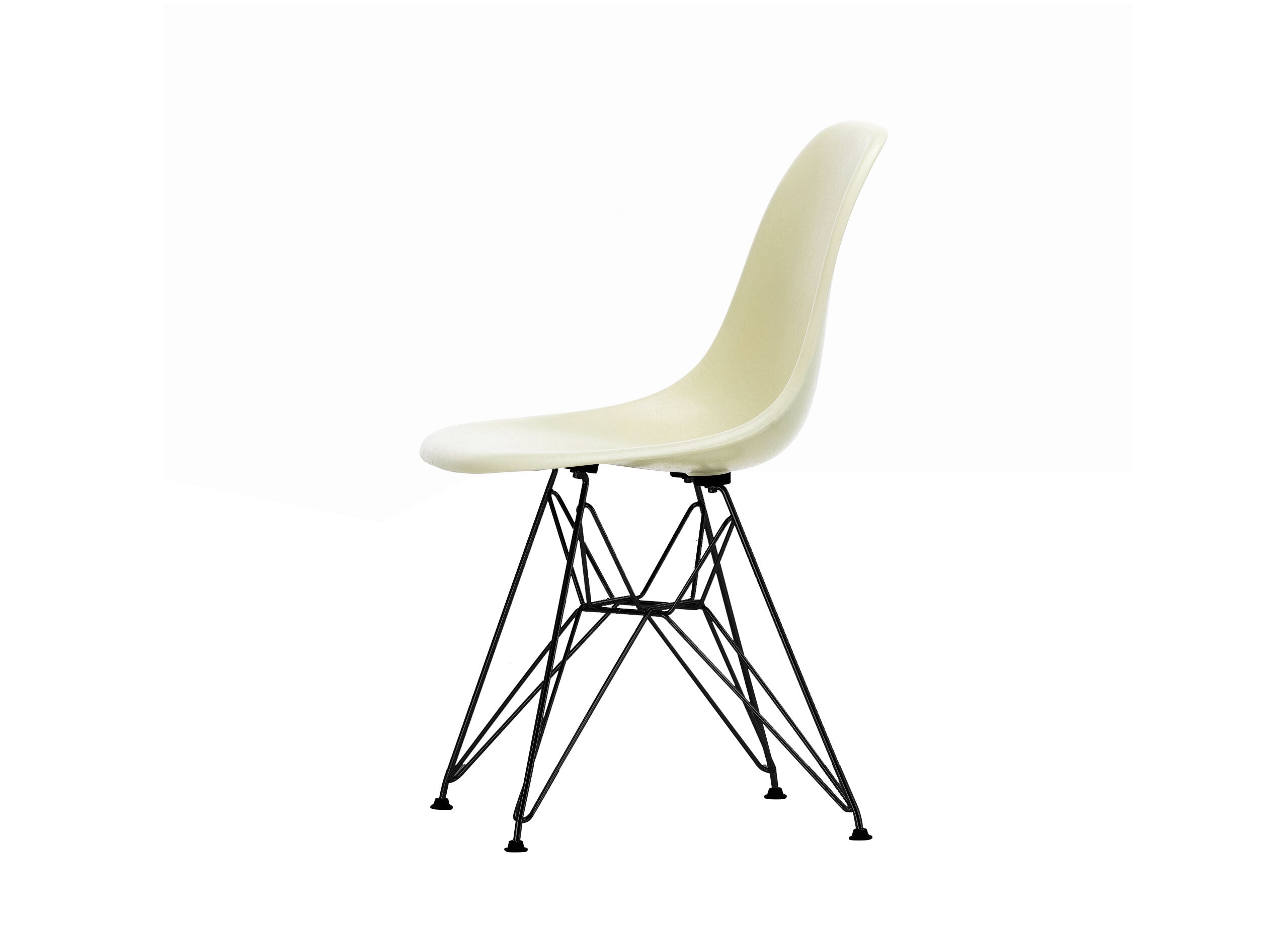 Eames Fiberglass Chair DSR