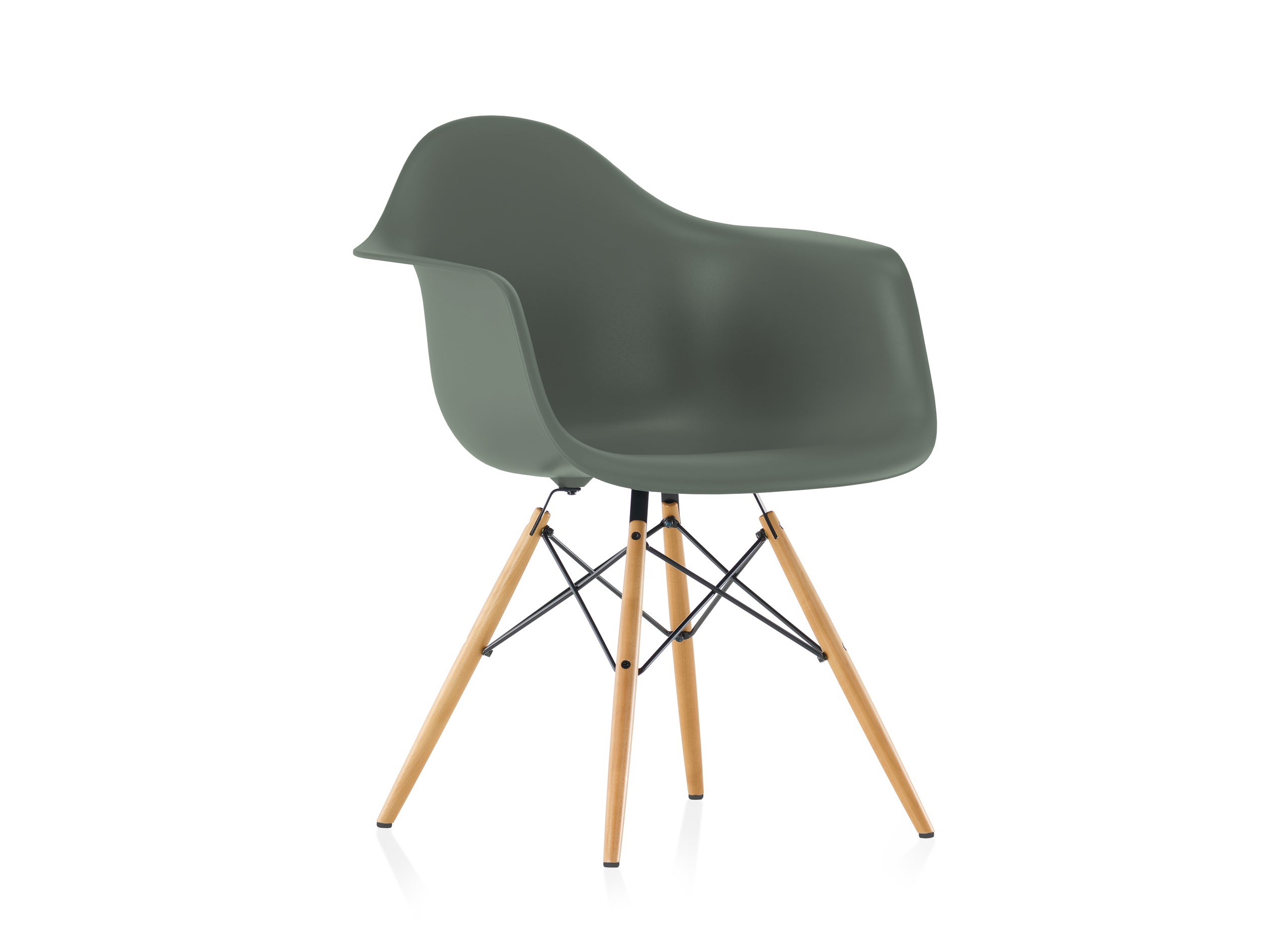 Eames Plastic Armchair RE DAW
