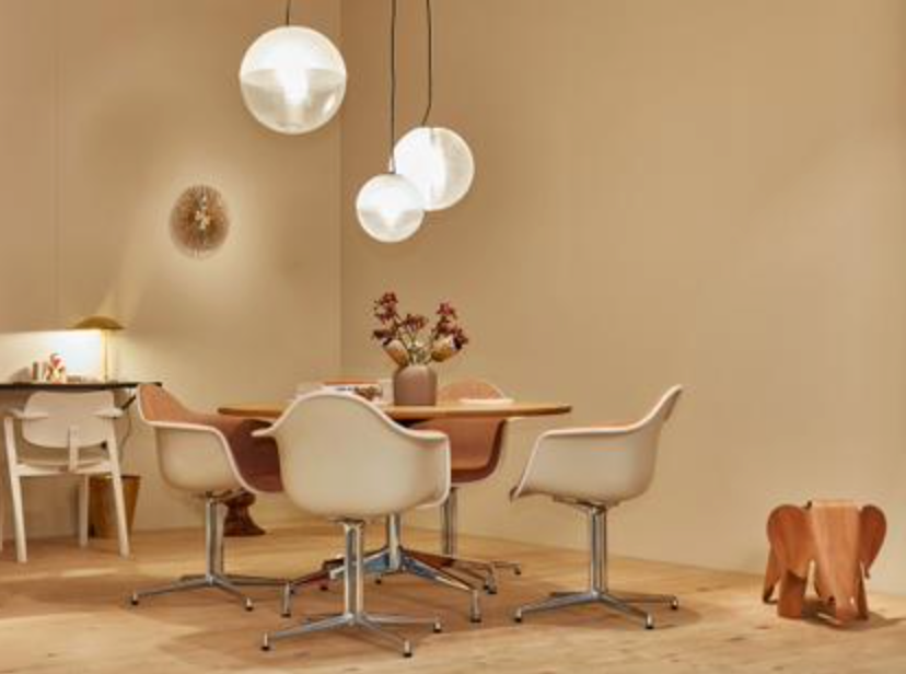 Eames Plastic Armchair RE DAL mit Vollpolster
