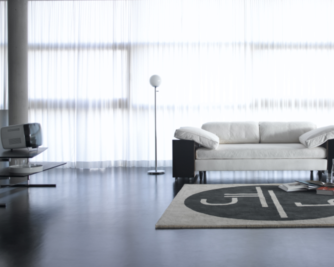 LOTA Sofa