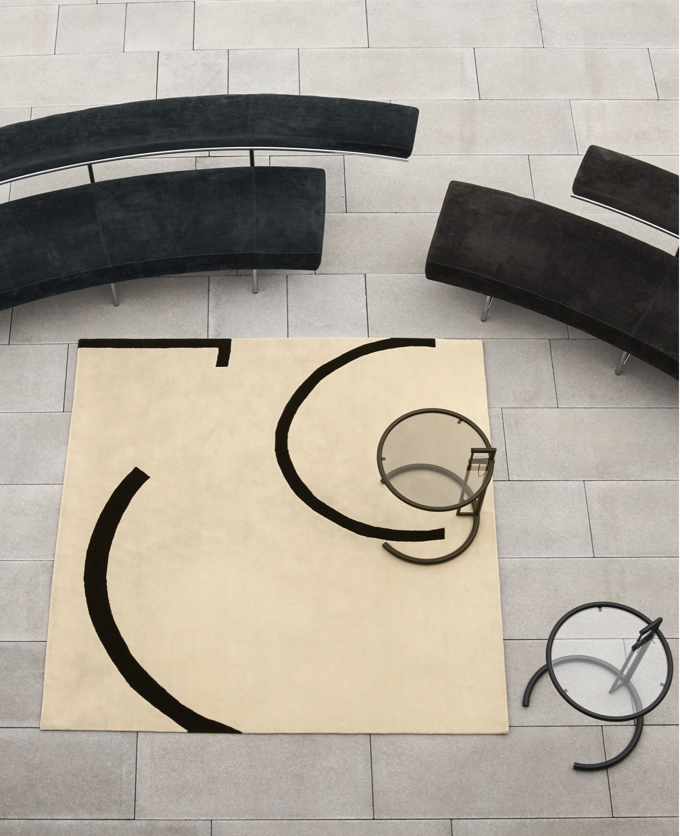 Faubourg Teppich by Eilee Gray