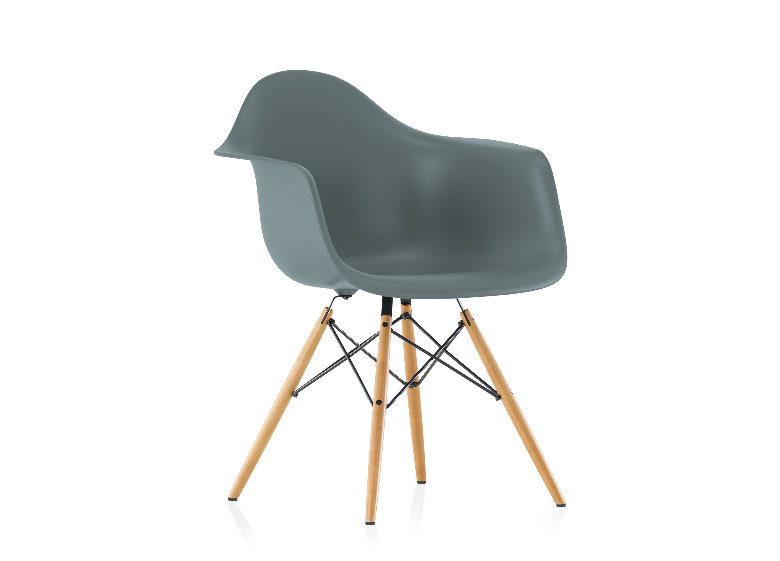 Eames Plastic Armchair RE DAW