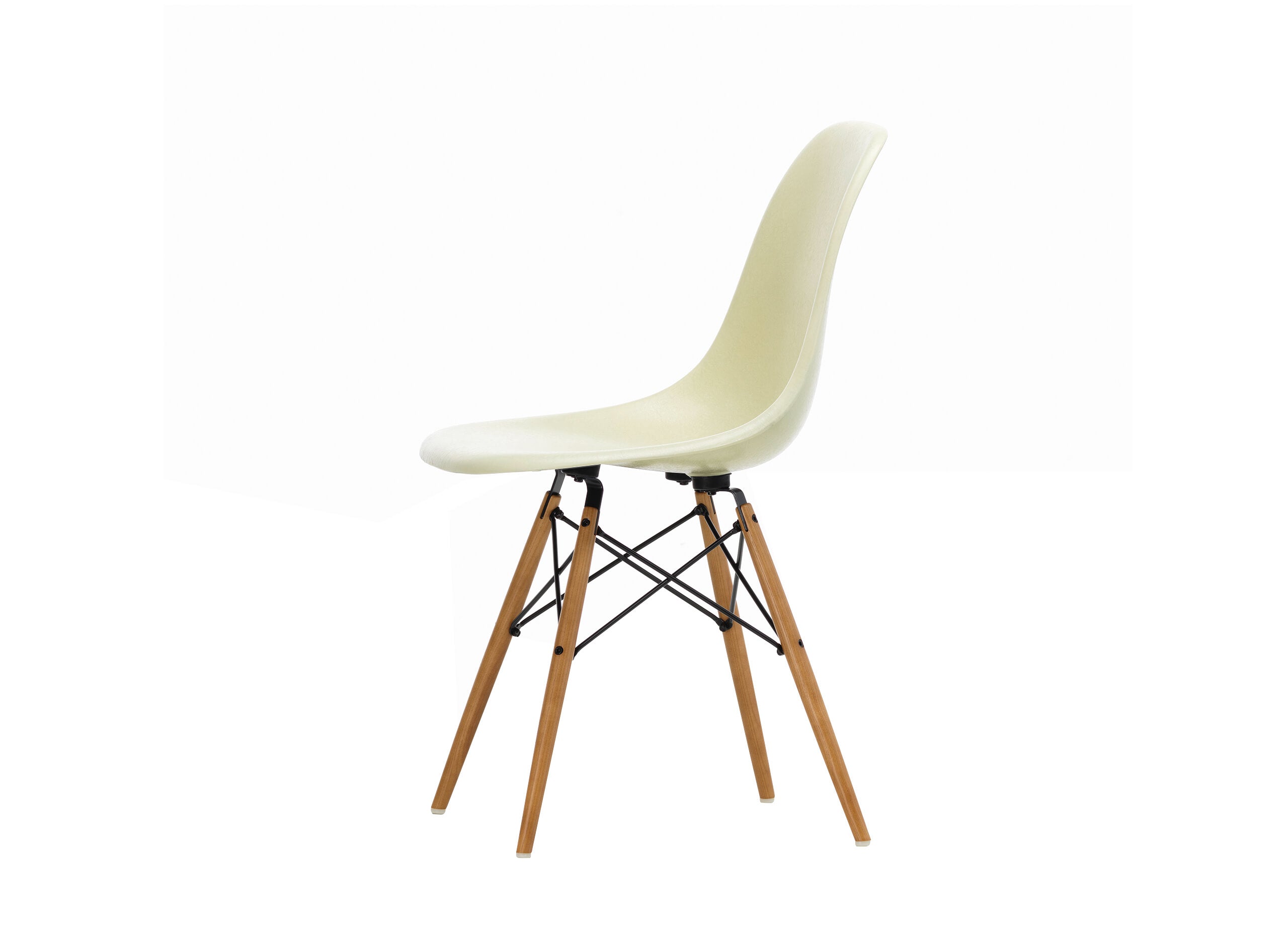 Eames Fiberglass Chair DSW