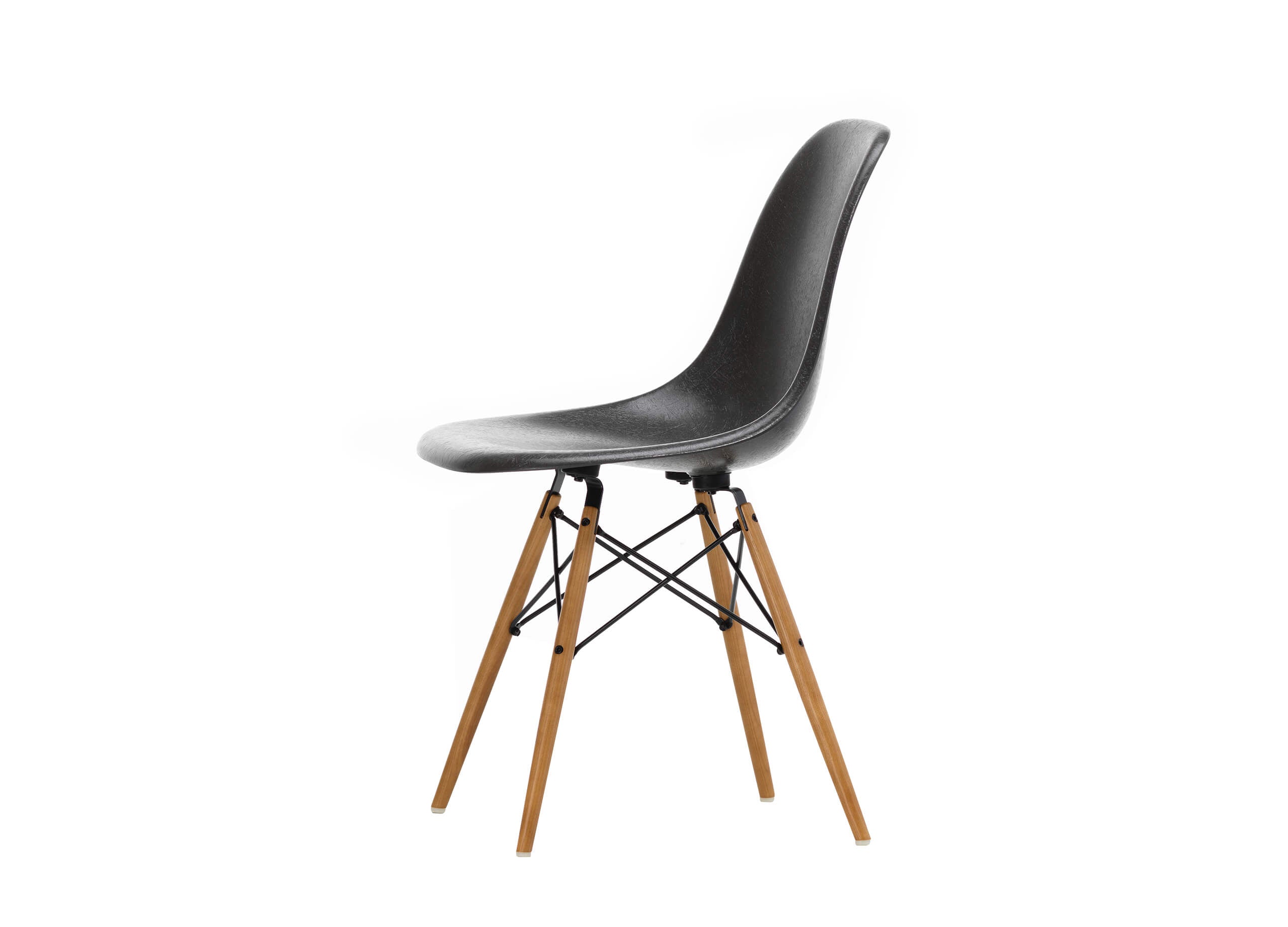 Eames Fiberglass Chair DSW