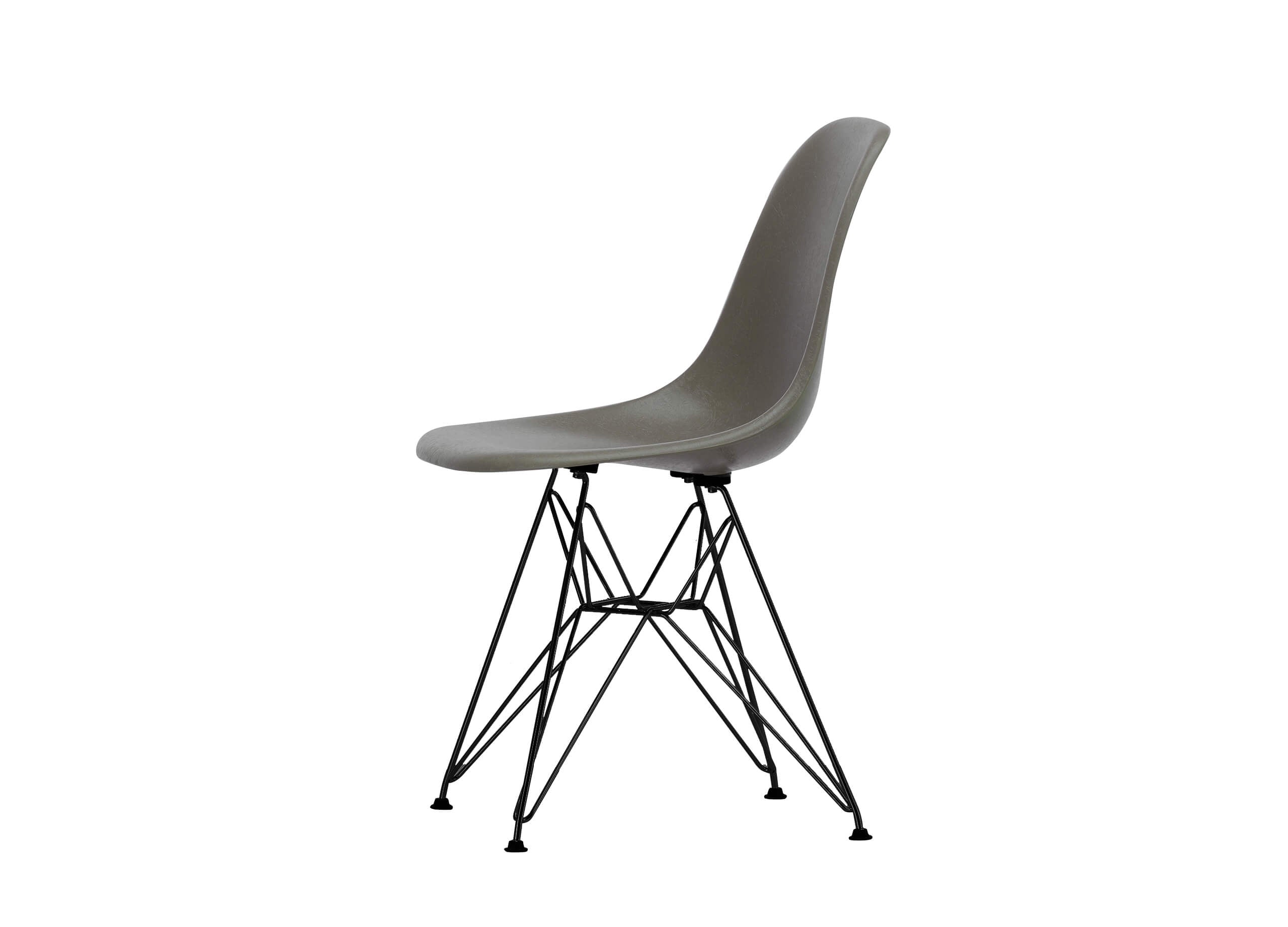 Eames Fiberglass Chair DSR