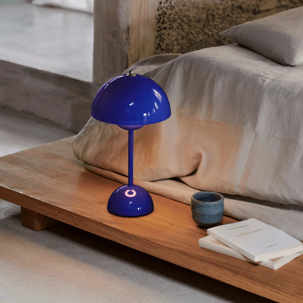 Flowerpot VP9 Tischleuchte Portable