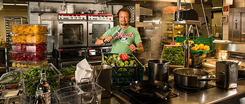 Rolf-Hiltl_by-Ethan-Oelman-2