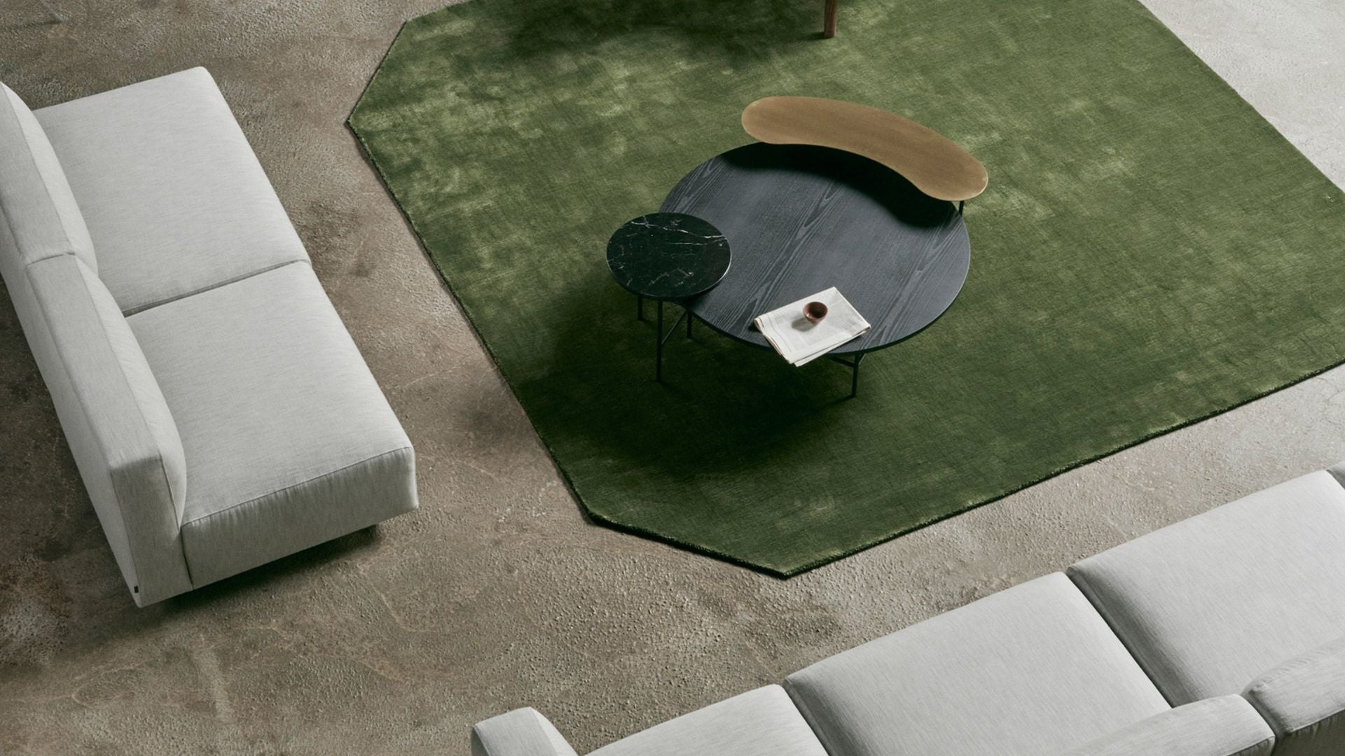 Couch & Beistelltische