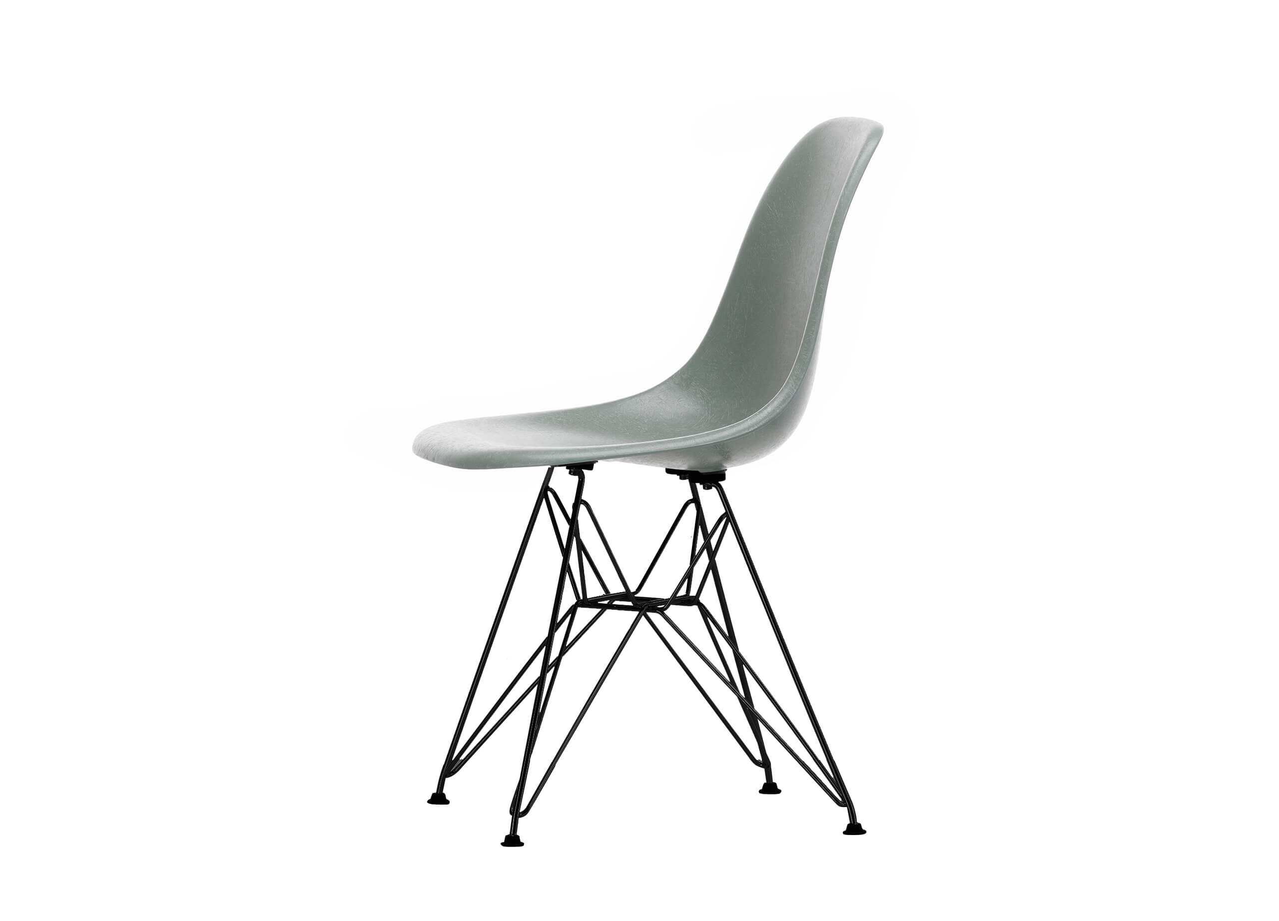Eames Fiberglass Chair DSR