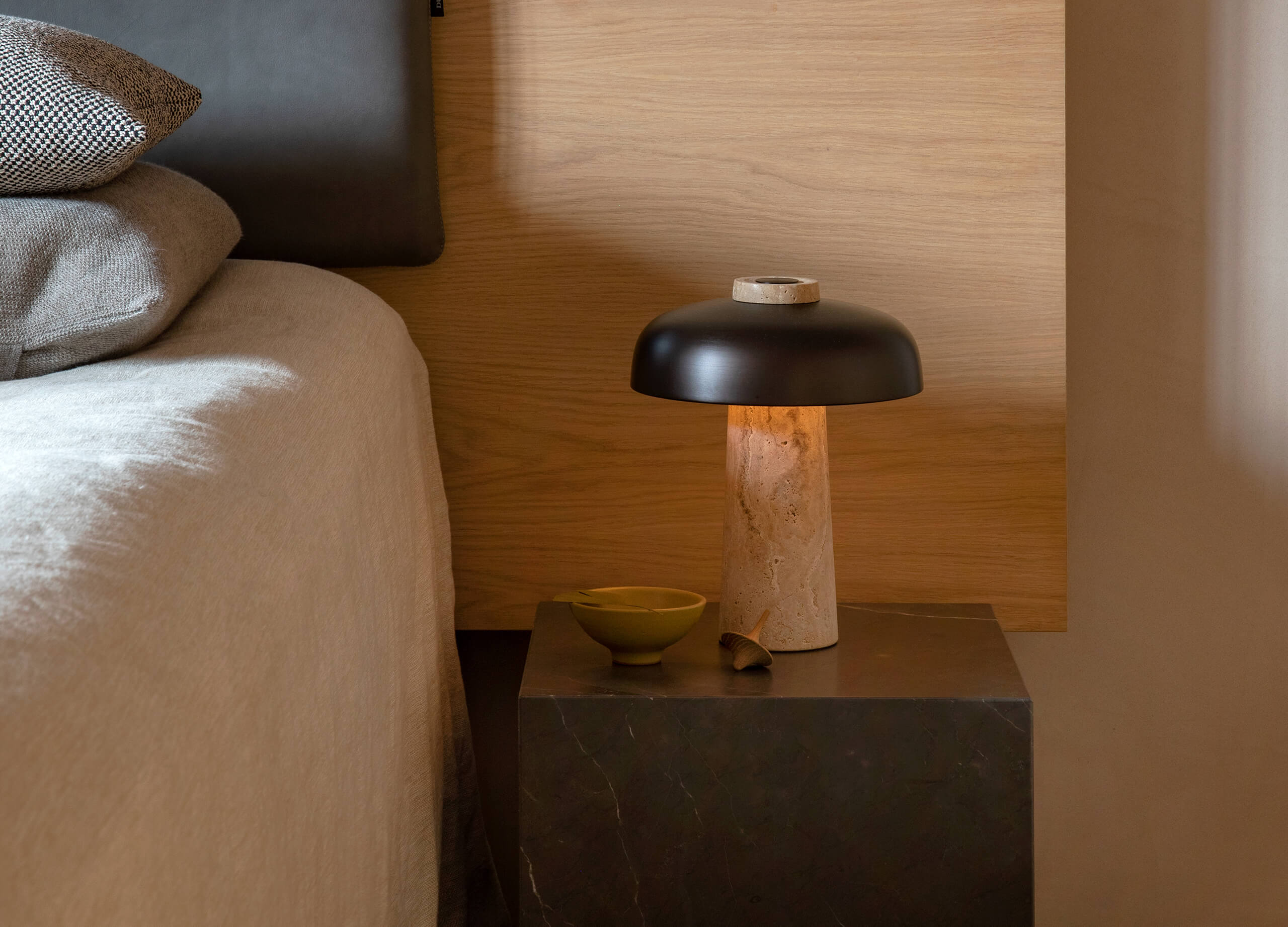 Reverse Tischlampe