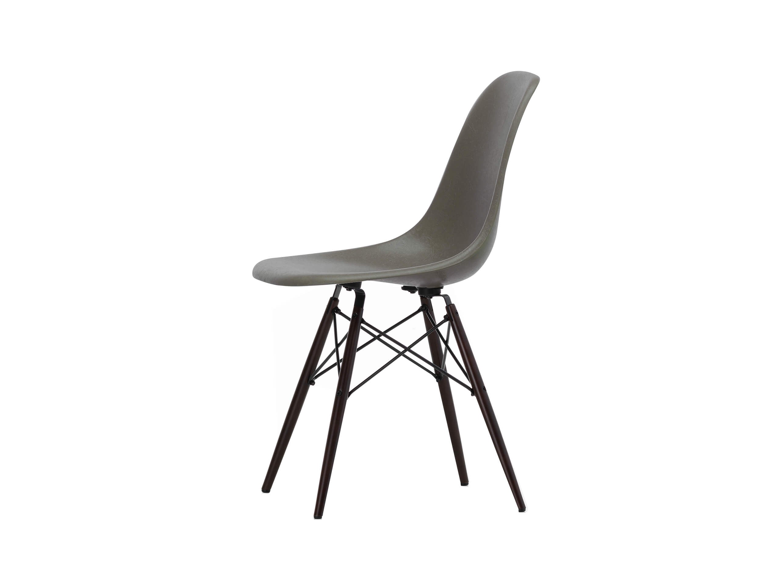 Eames Fiberglass Chair DSW