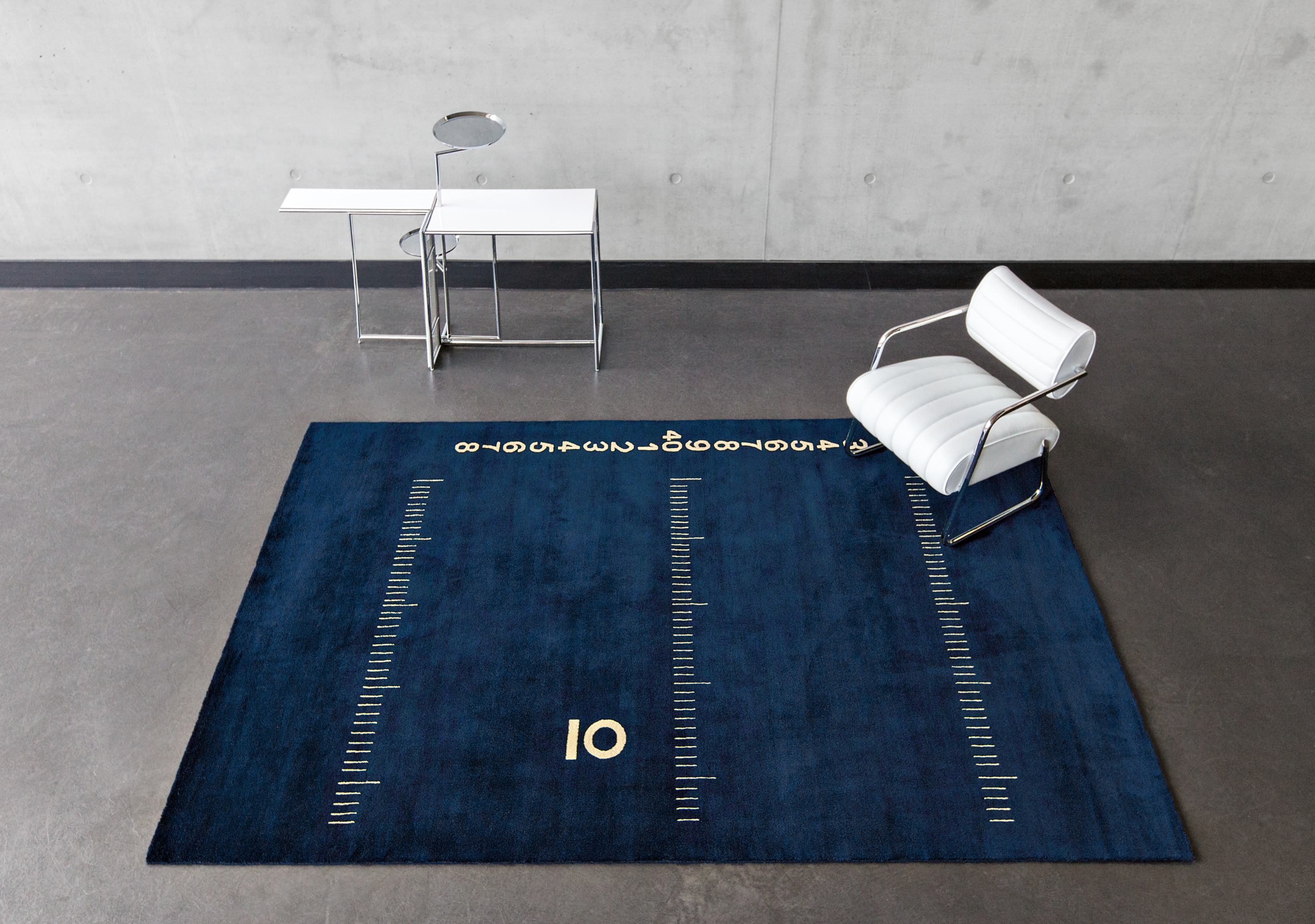 Rivoli Table