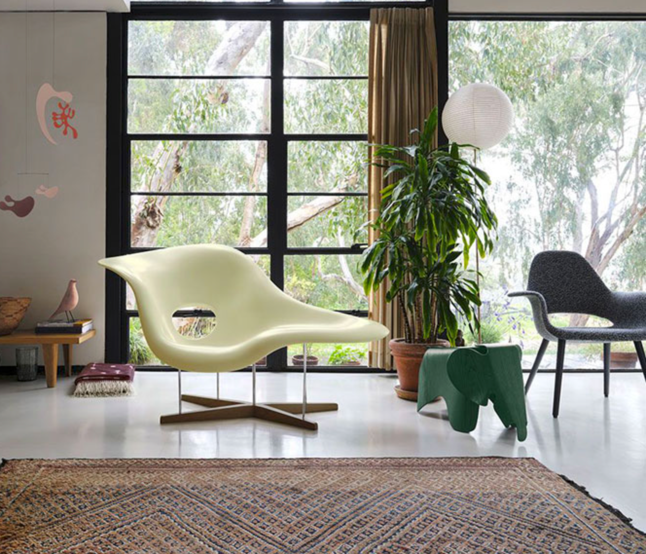 Eames Elephant Plywood Hocker | Special Edition