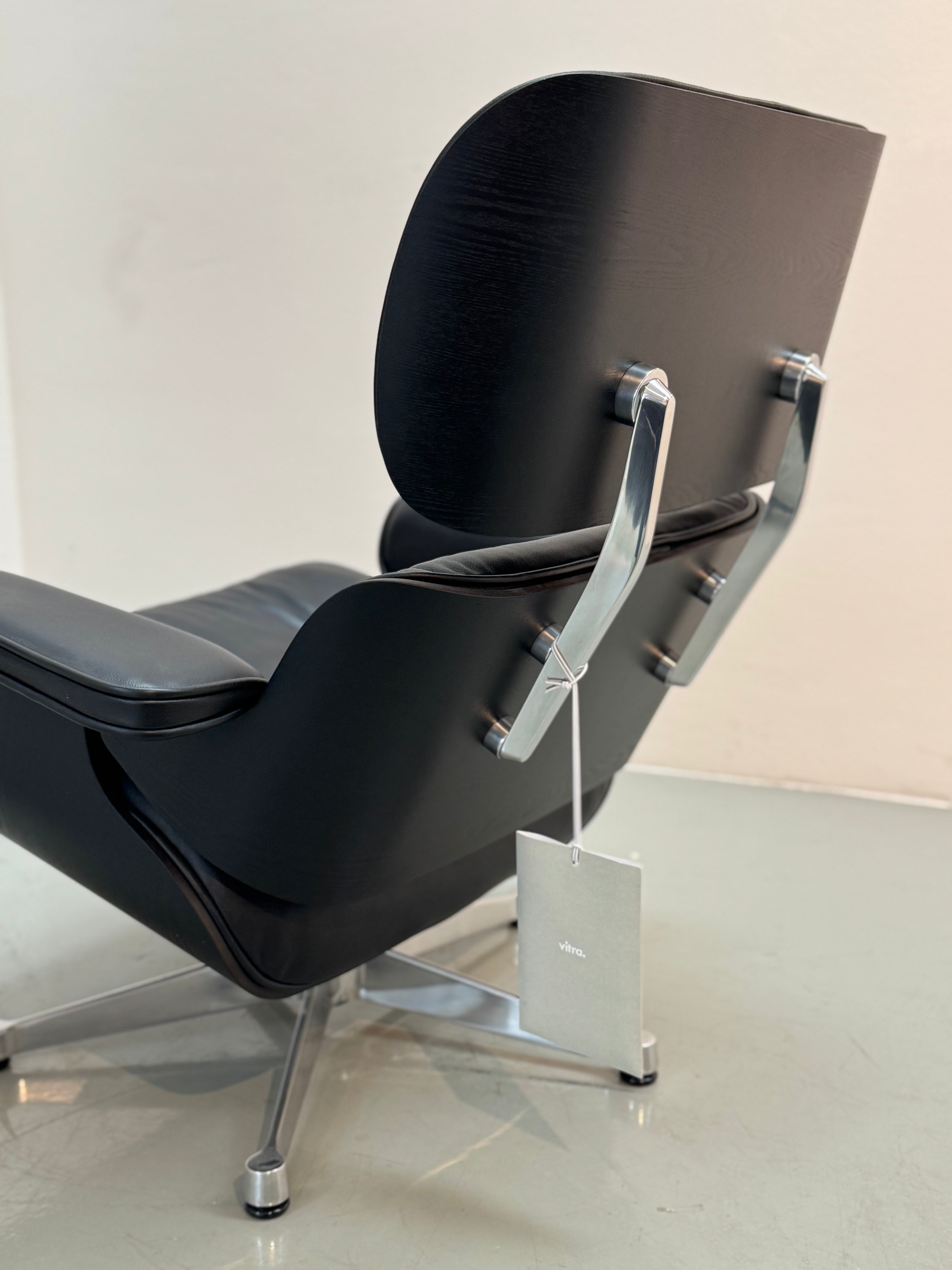 Eames Lounge Chair | QVEST Edition | Untergestell poliert