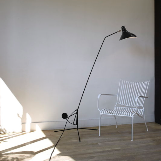 Mantis BS1 Stehlampe Dreibein-Fuss