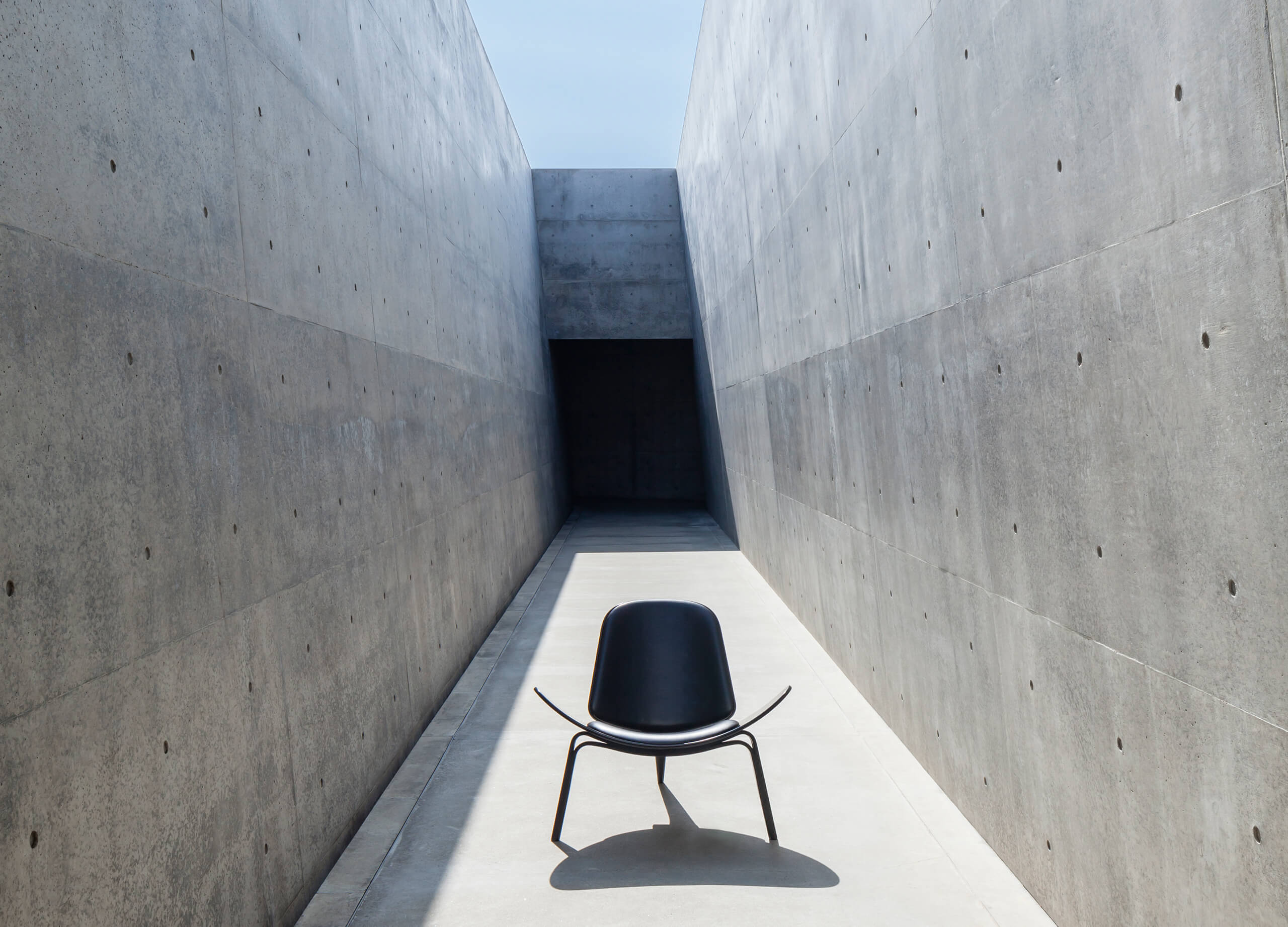 CH07 Shell Chair