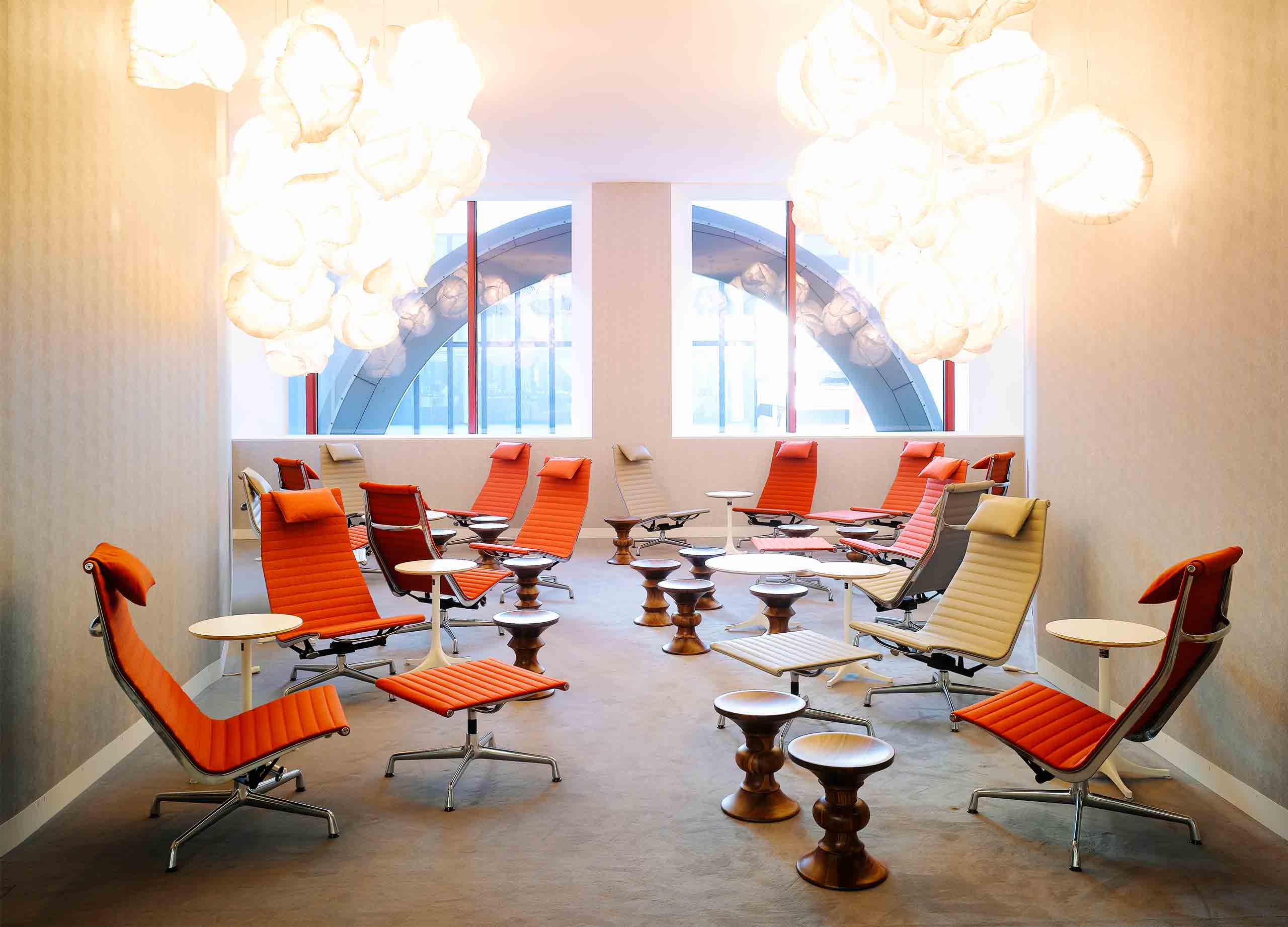 Stools Hocker und Beistelltisch