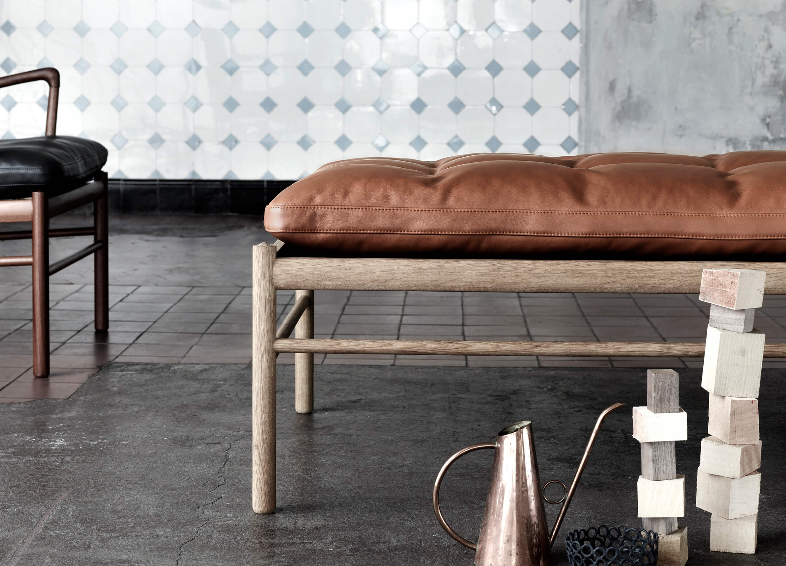 OW150 Daybed