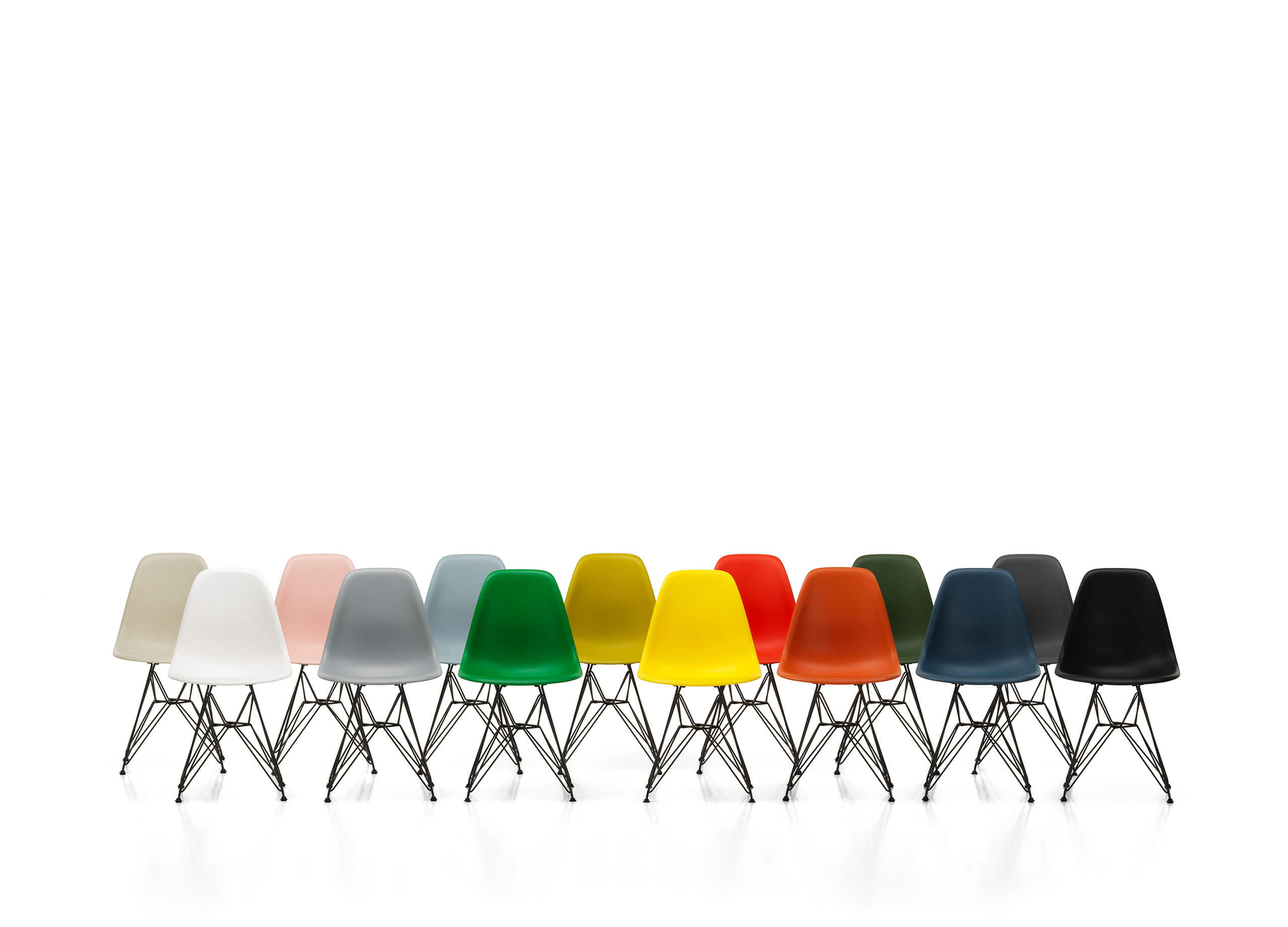 Eames Plastic Side Chair DSR