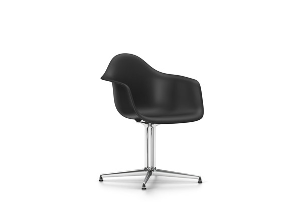 Vitra | Eames La Fonda Armchair DAL | The Qvest Shop Vitra | Eames La Fonda Armchair DAL | The Qvest Shop